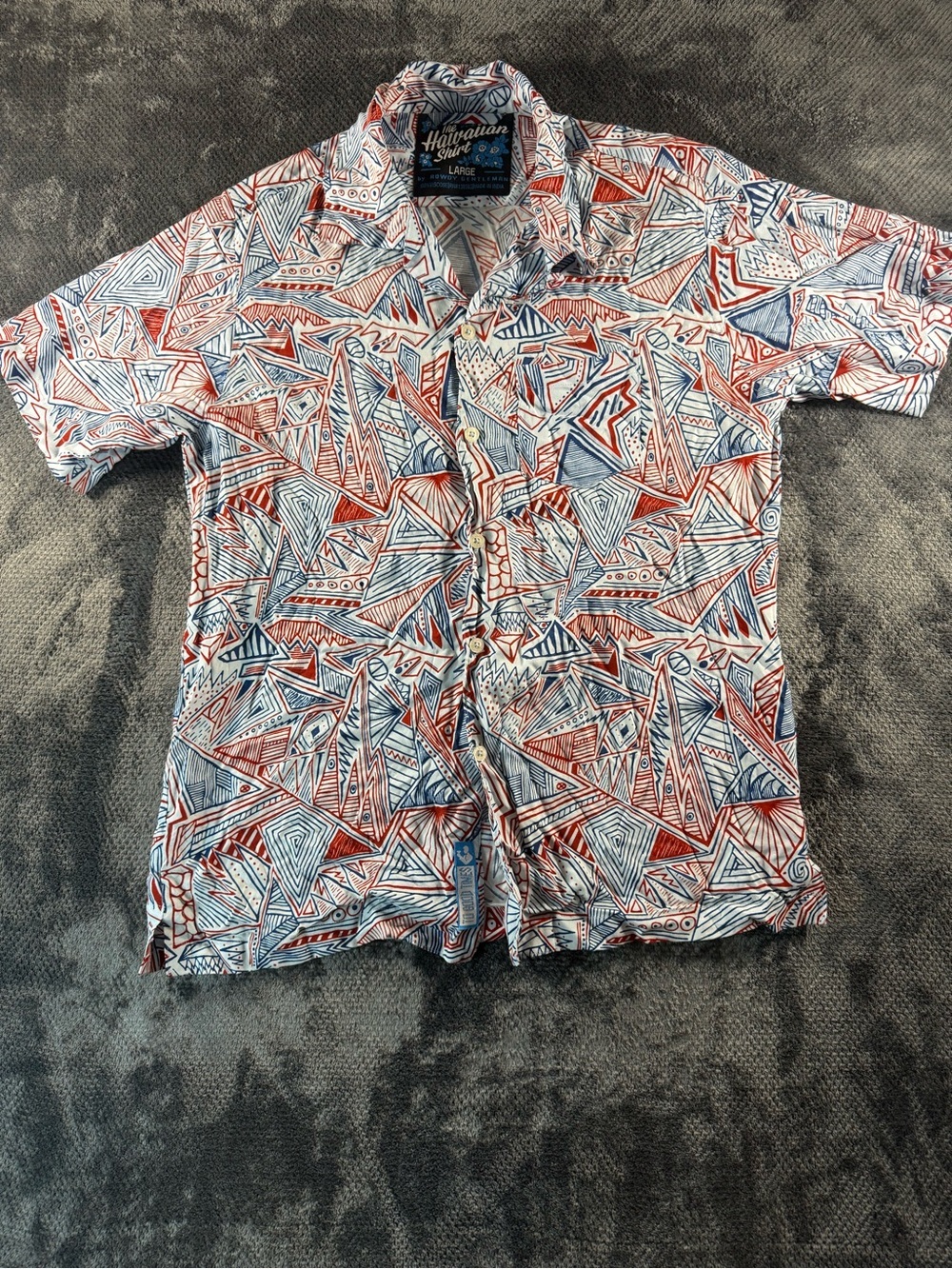 The Hawaiian Shirt by Rowdy
Gentleman Men Extra Large Red Blue
Geo Mod Graphic